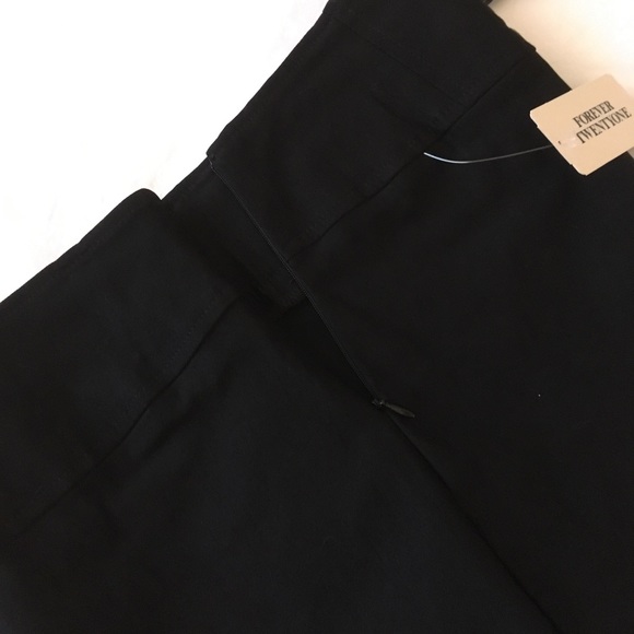 🌟3/$20🌟 NWT F21 Lace Up Pencil Skirt - Picture 3 of 4